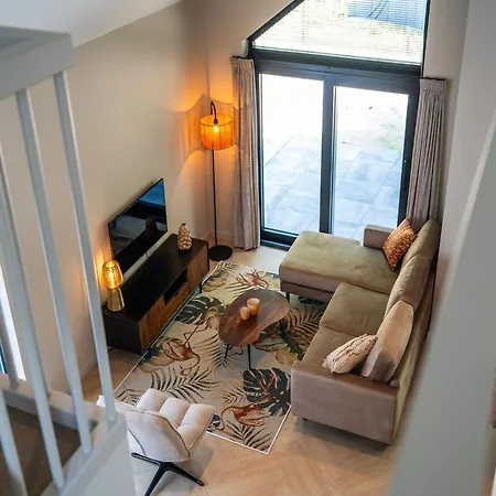 Modern Luxe Ecovilla With Terrace On The Water *