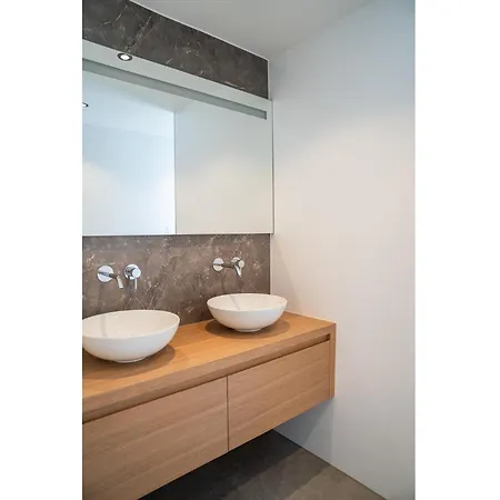 Modern Luxe Ecovilla With Terrace On The Water * Oirschot